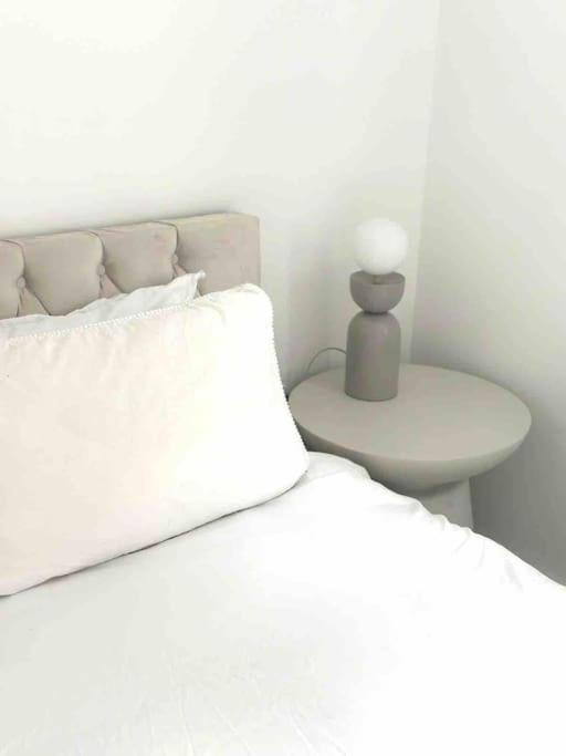 Stunning 2 Bedroom Flat Camden Londra Exterior foto