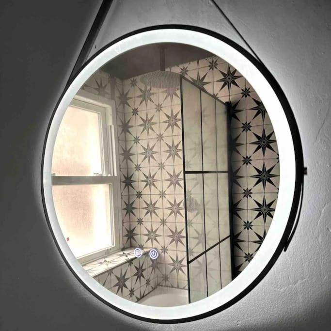 Stunning 2 Bedroom Flat Camden Londra Exterior foto
