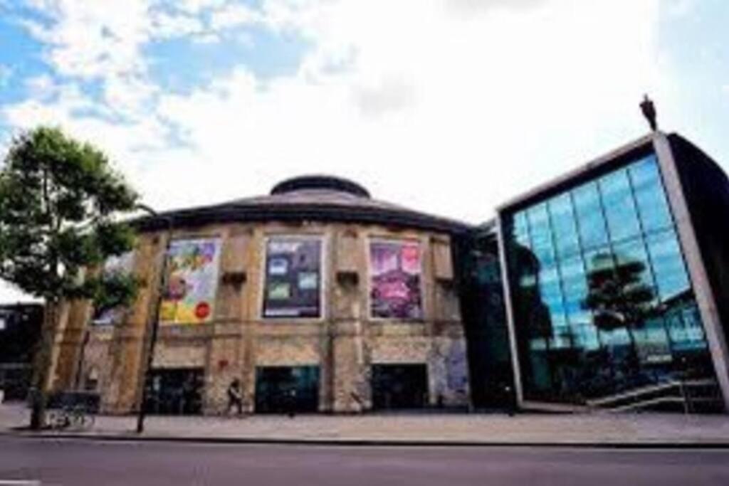 Stunning 2 Bedroom Flat Camden Londra Exterior foto