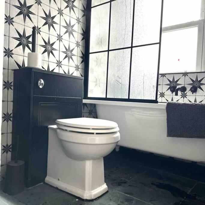 Stunning 2 Bedroom Flat Camden Londra Exterior foto